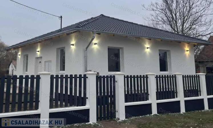 Eladó családi ház Tápiószelén                                 