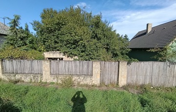 Eladó telek/földterület