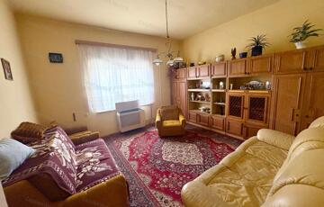 Eladó családi ház