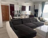 Szolnokon a Magyar utcában 2 szobás lakás kiadó