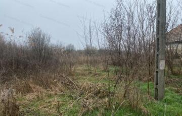 Eladó telek/földterület