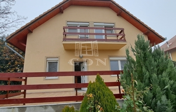 Eladó családi ház