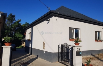 Eladó családi ház
