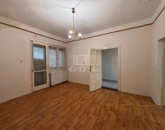 Eladó családi ház Komárom 53 900 000 Ft