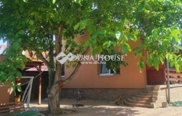 Eladó családi ház