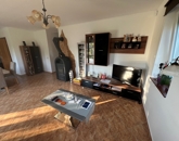 Eladó családi ház Nyúl 106 000 000 Ft