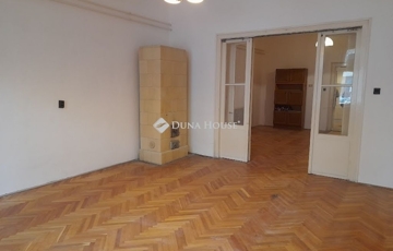 Eladó lakás