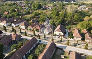 Eladó családi ház
