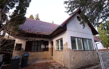 Eladó családi ház