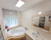 Eladó családi ház Pécs 99 990 000 Ft