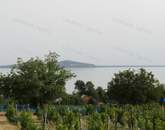 Balatonra panorámás telek eladó Badacsonyörsön