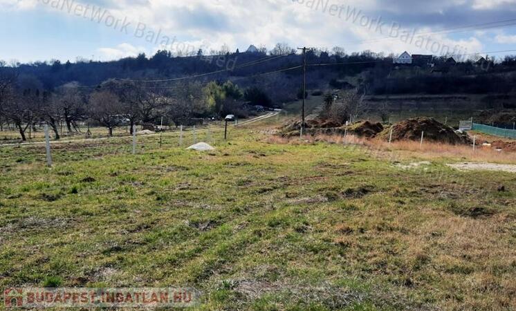 Építhető terület - eladó ZÁRTKERT SZENTKIRÁLYSZABADJÁN                                 