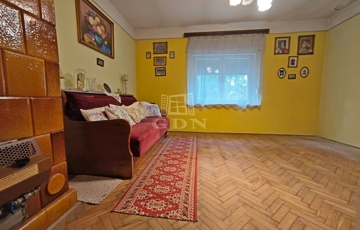 Eladó családi ház