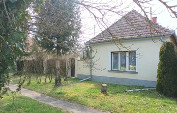 Eladó családi ház