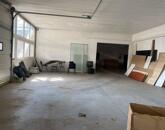 Szolnokon a Nagysándor József úton található műhely kiadó!