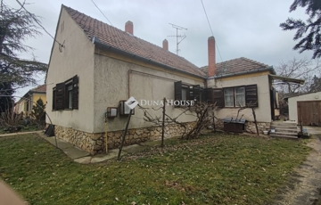 Eladó családi ház