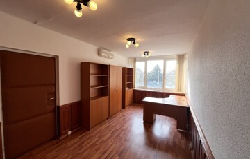 Kiadó iroda/üzlethelyiség