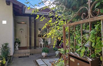 Eladó családi ház