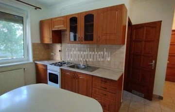Eladó lakás