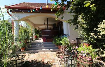 Eladó családi ház