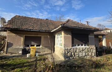 Eladó családi ház