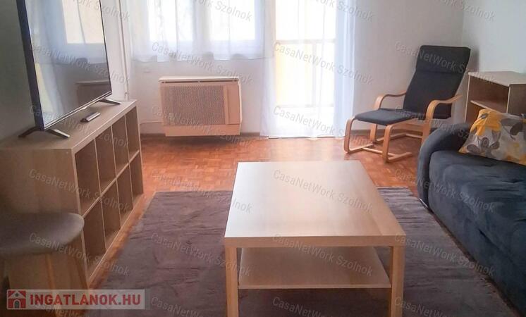 Szolnok belvárosában kiadó bútorozott 2 szobás belvárosi lakás