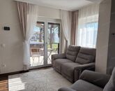 Eladó családi ház Pér 99 900 000 Ft