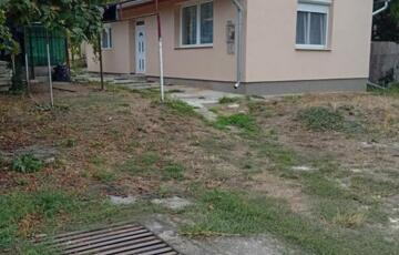 Eladó családi ház
