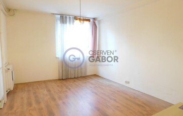 Eladó lakás