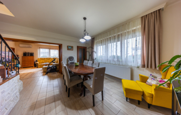 Eladó családi ház