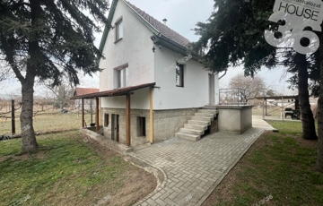 Eladó családi ház