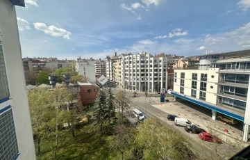Eladó lakás