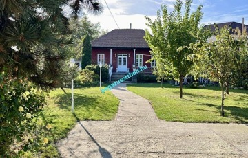 Eladó családi ház