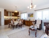 Eladó családi ház Siófok 99 900 000 Ft