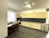 Újszerű családi ház teljes berendezéssel