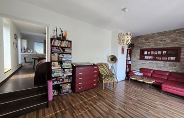 Eladó családi ház