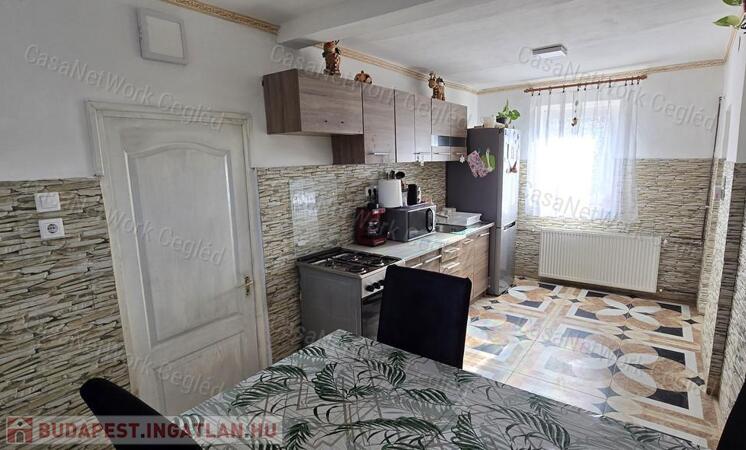 Eladó családi ház Törtelen – csendes, rendezett környezetben!                                 