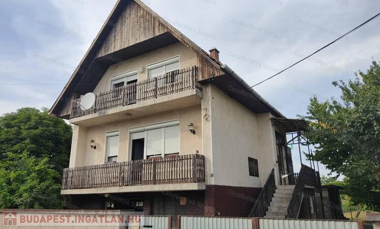 Eladó családi ház, Farmos                                 