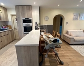 Eladó családi ház Halásztelek 120 000 000 Ft