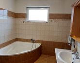 Eladó családi ház Debrecen 125 000 000 Ft