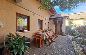 Eladó családi ház