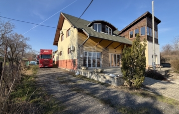 Eladó ipari ingatlan