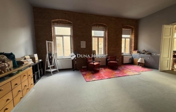 Eladó lakás
