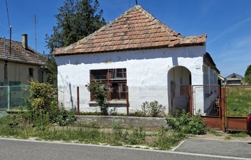 Eladó családi ház