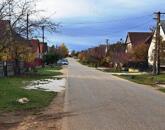 Családi házas környezetben-eladó ÉPÍTÉSI TELEK NAGYVÁZSONYBAN