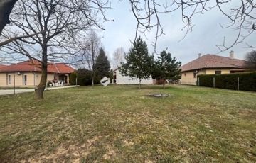 Eladó családi ház