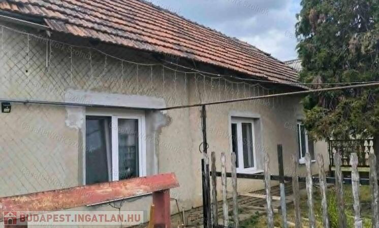 Eladó családi ház Tiszaföldvár Ókincsem I. úton                                 