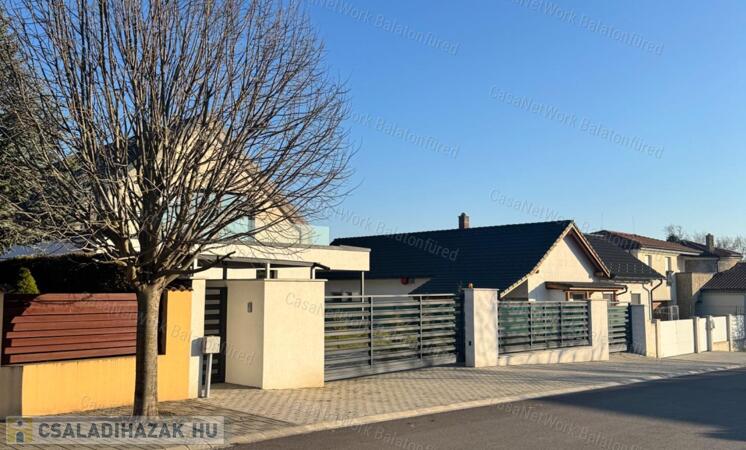 Új építésű többgenerációs családi ház  Balatonvilágoson ELADÓ!                                 