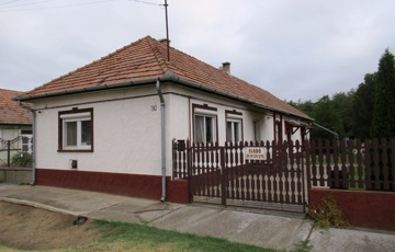 Eladó családi ház