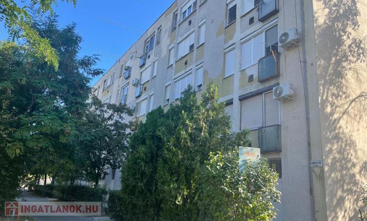 Tallin városrészen 2. emeleti 1+1 szobás lakás eladó tárolóval.